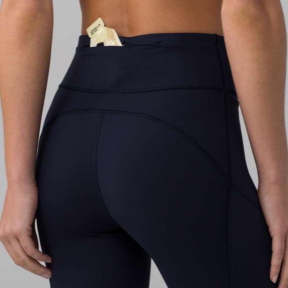 Lululemon Final Lap Crop *23"
Midnight Navy - Picture 4 of 10